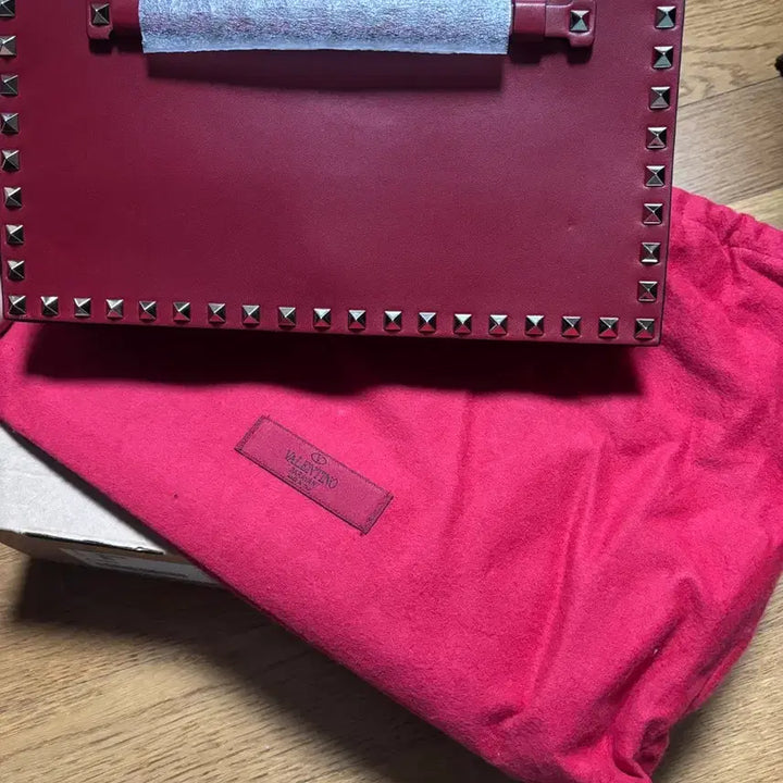 [BUNJANG] Valentino Pouch / 발렌티노 파우치 새상품