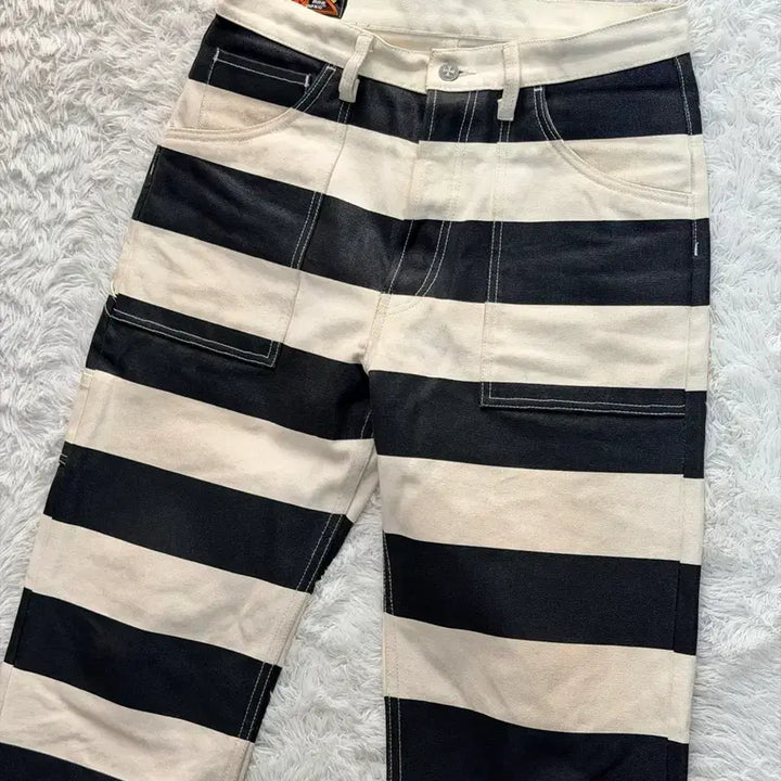 [BUNJANG] BOB DONG Stripe Cotton Pants / 본동 검/흰 스트라이프 면바지