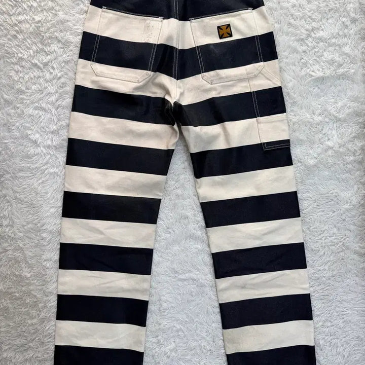 [BUNJANG] BOB DONG Stripe Cotton Pants / 본동 검/흰 스트라이프 면바지
