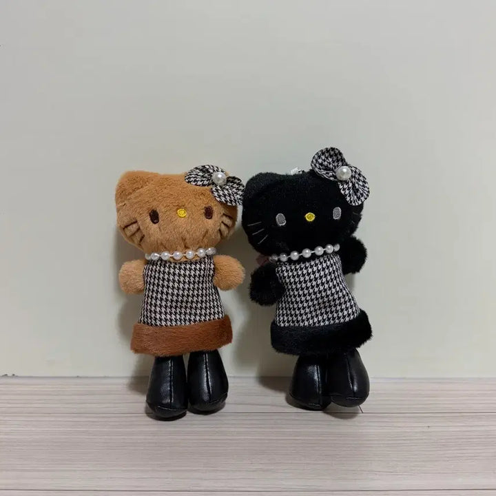 [BUNJANG] Hello Kitty Checkered Dress Keyring Bundle Set / [일괄] 롱다리 키티 체크 원피스 인형 키링 세트