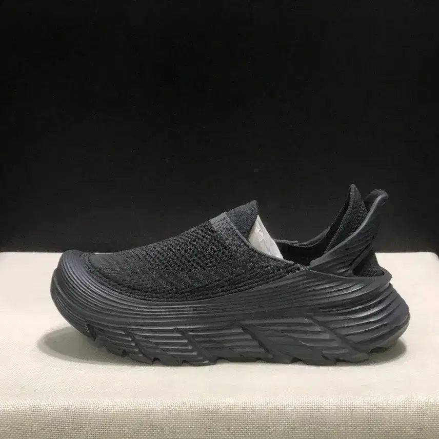 [BUNJANG] Hoka Restore TC All Black Sneakers / 호카 리스토어 TC 올블랙
