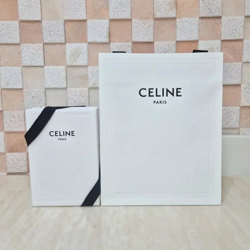 [BUNJANG] Celine Packaging Set / [백화점정품]셀린느 박스+쇼핑백+리본 풀구성품,셀린느 쇼핑백,셀린느 지갑