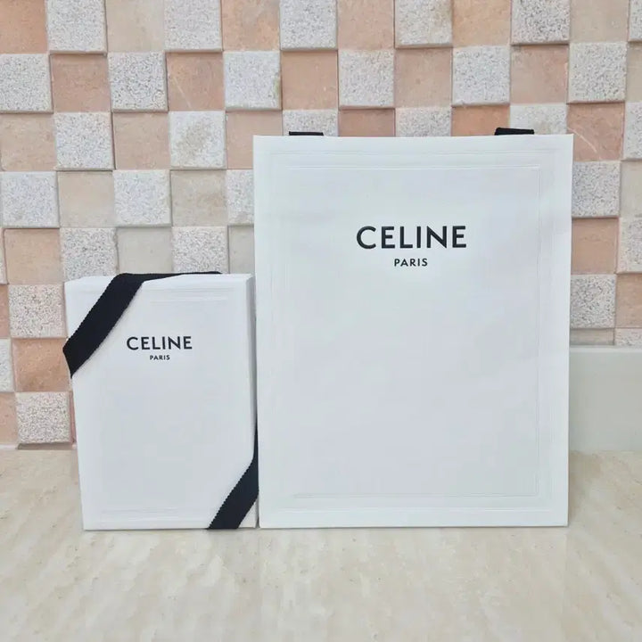 [BUNJANG] Celine Packaging Set / [백화점정품]셀린느 박스+쇼핑백+리본 풀구성품,셀린느 쇼핑백,셀린느 지갑