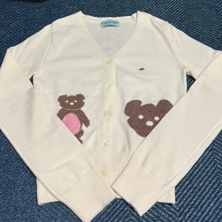 [BUNJANG] Pale Jade Bear Cardigan Ivory / 페일제이드 베어 가디건 아이보리