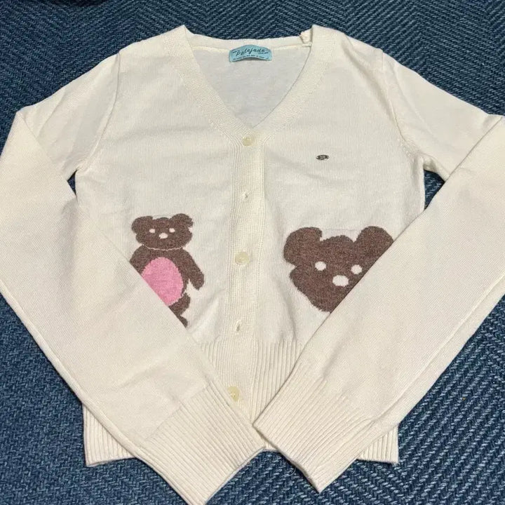 [BUNJANG] Pale Jade Bear Cardigan Ivory / 페일제이드 베어 가디건 아이보리