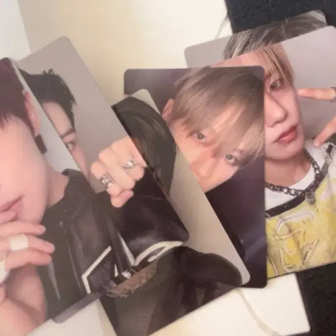 [BUNJANG] Close Your Eyes CLUE: YOU ARE: BLACK OUT Kit / 클로즈유어아이즈클유아블랙아웃키트단순개봉판매