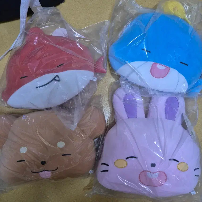 [BUNJANG] Pixelly Doll Cushion / 픽셀리 인형쿠션
