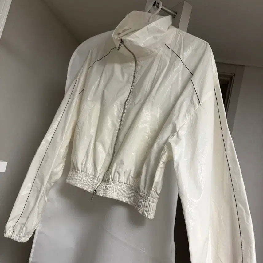 [BUNJANG] Matting Kim White Windbreaker Jacket / (S) 마뗑킴 화이트 바람막이