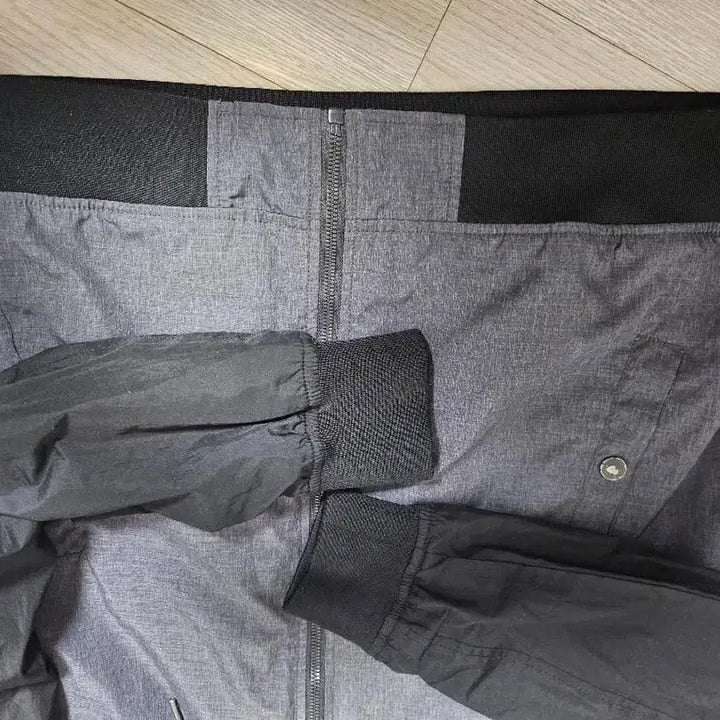 [BUNJANG] Significant Two-Tone Hoodie / Significant 후드집업