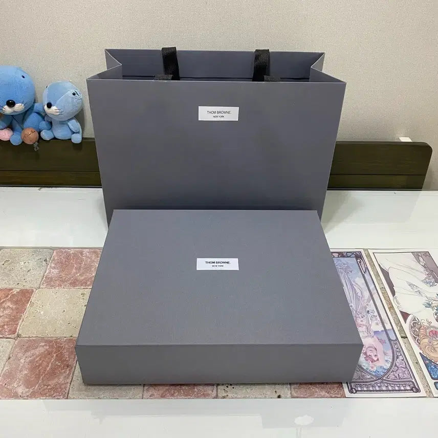 [BUNJANG] Thom Browne Box and Shopping Bag / 톰브라운 박스 + 쇼핑백