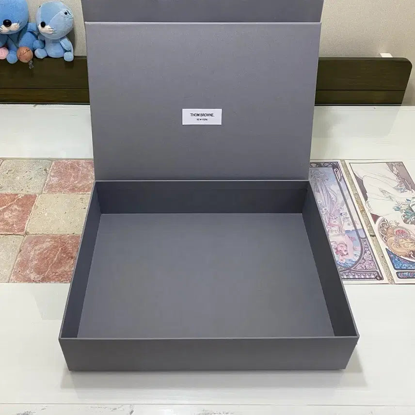 [BUNJANG] Thom Browne Box and Shopping Bag / 톰브라운 박스 + 쇼핑백