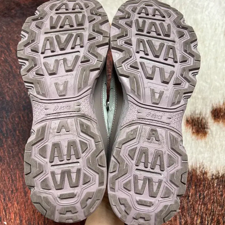 [BUNJANG] ASICS Gel Venture 6 Shield Trail Running Shoes / [280] 아식스 젤 벤쳐 6 쉴드 모브 그레이 오이스터 그레이