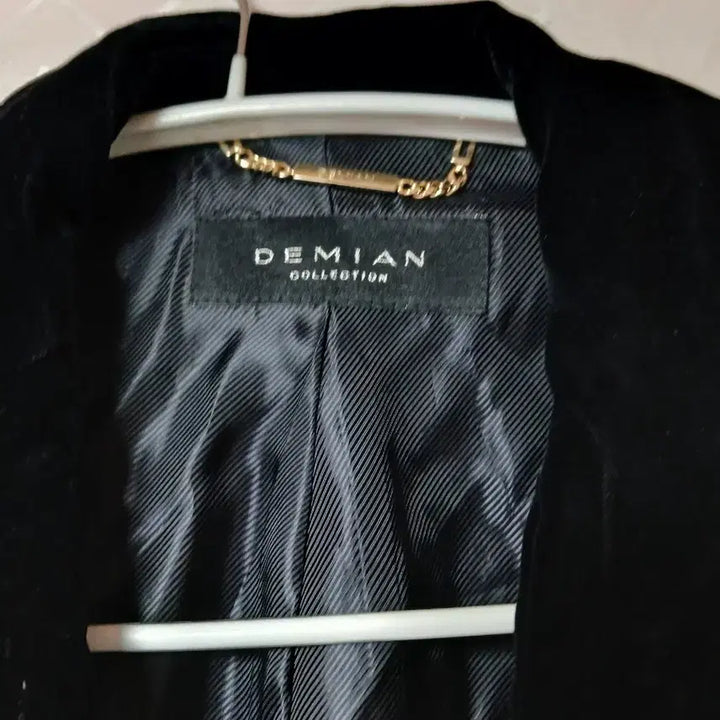 [BUNJANG] DEMIAN Velvet Black Jacket / DEMIAN 벨벳 블랙 자켓