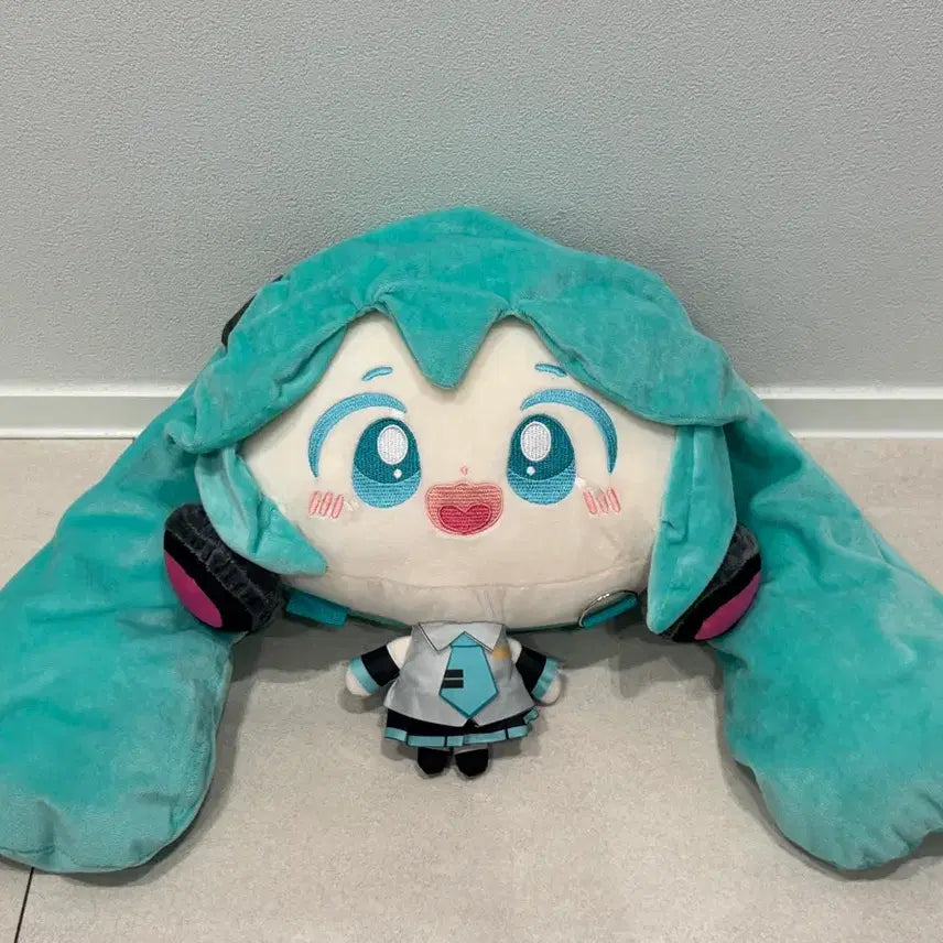 [BUNJANG] Hatsune Miku Big Head Backpack Plush / 하츠네 미쿠 큰 머리 배낭 인형