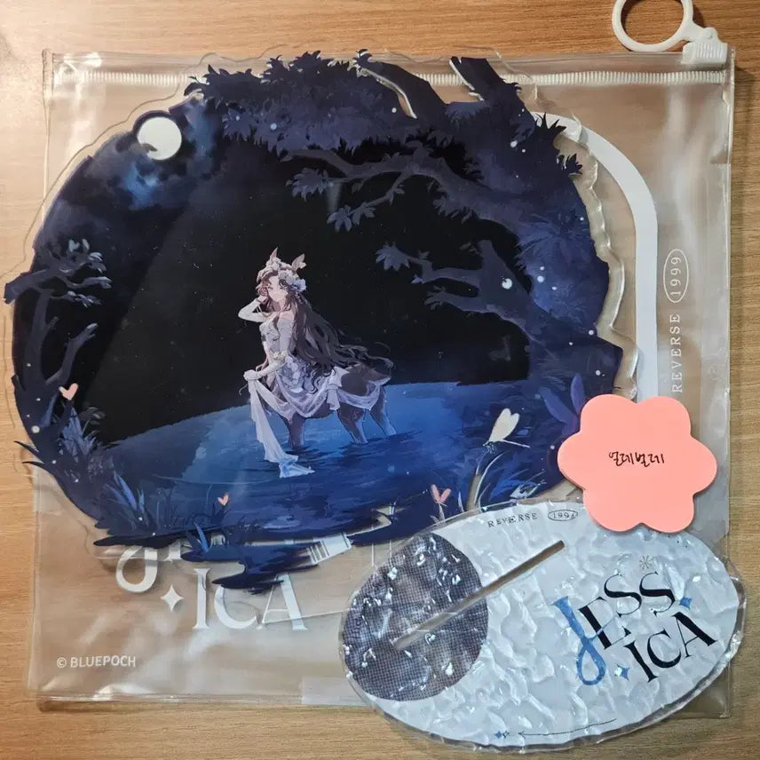 [BUNJANG] Reverse:1999 Jessica Acrylic Stand Blue Pouch / 리버스:1999 립구 제시카 아크릴스탠드 블루포치