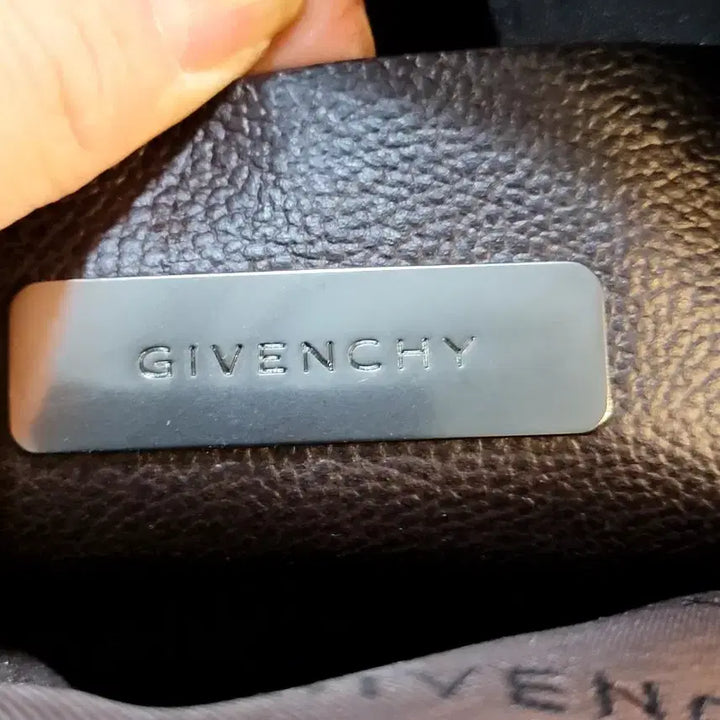 [BUNJANG] Givenchy Vintage Crossbody Bag / 정품 지방시 빈티지 크로스백