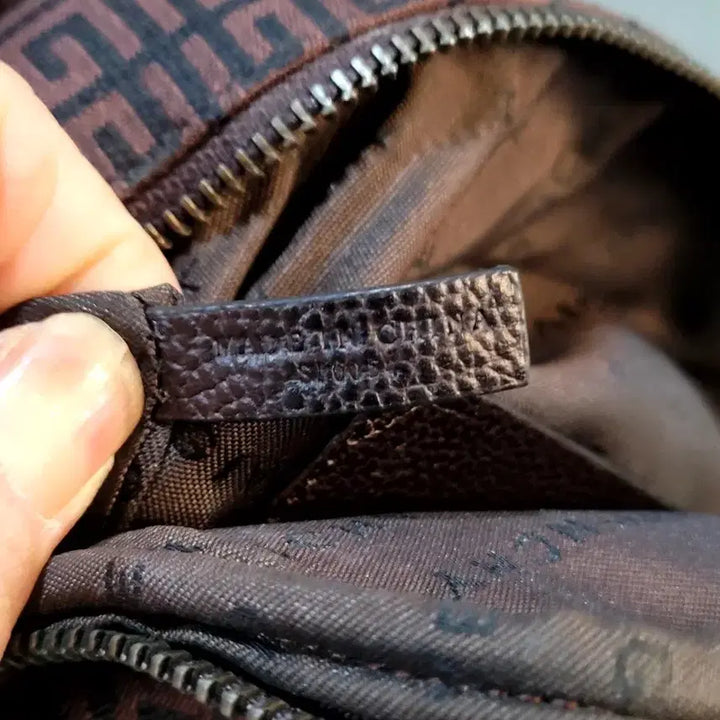 [BUNJANG] Givenchy Vintage Crossbody Bag / 정품 지방시 빈티지 크로스백