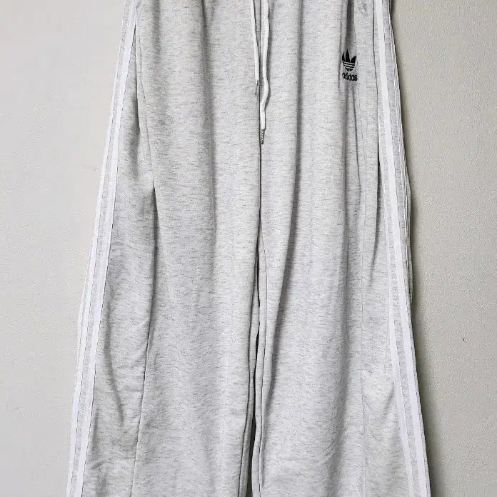 [BUNJANG] Adidas Three-Stripe Pleated Wide Leg Pants / 아디다스 3선 옆핀턱와이드바지
