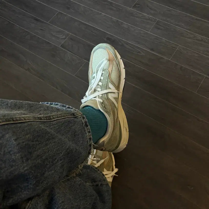 [BUNJANG] New Balance 990v4 Olive Sneakers / 뉴발란스990v4 올리브 280
