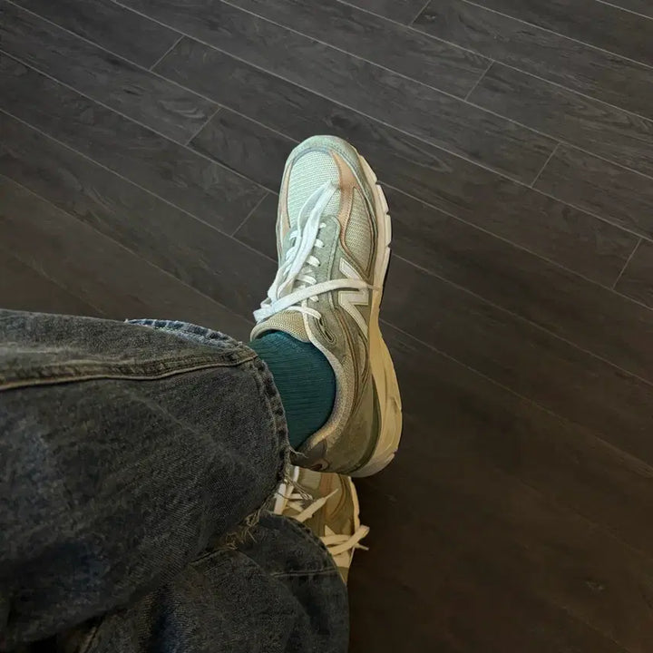 [BUNJANG] New Balance 990v4 Olive Sneakers / 뉴발란스990v4 올리브 280