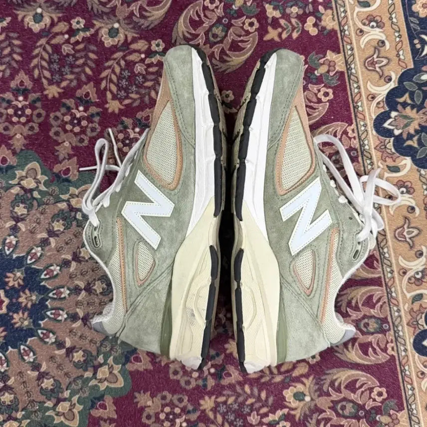 [BUNJANG] New Balance 990v4 Olive Sneakers / 뉴발란스990v4 올리브 280