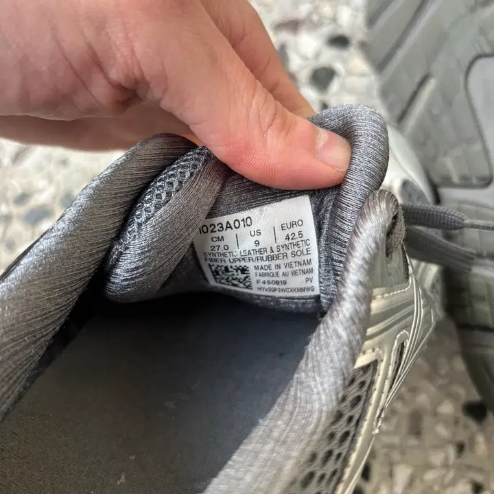 [BUNJANG] Asics Kiko Gel-Korika Silver Sneakers / 아식스 키코 젤코리커 실버 275