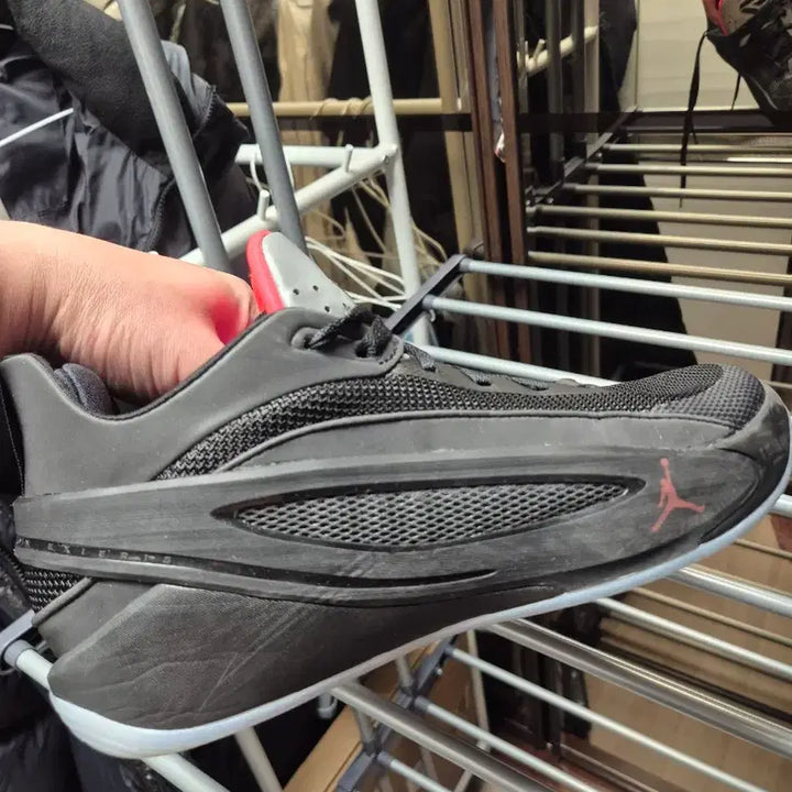 [BUNJANG] Nike Luka 5 Basketball Shoes (Size 285) / 나이키 루카5 농구화 285 사이즈 판매