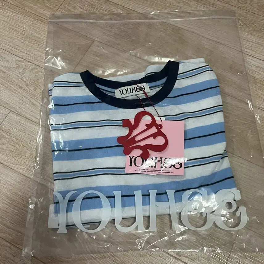[BUNJANG] YooHee Candy Stripe T-Shirt_White / 유희 CANDY STRIPE T-SHIRTS_WHITE