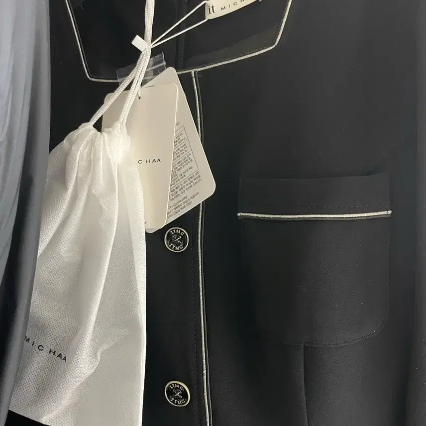[BUNJANG] It MICHAA Black Line Dress / [44] 새상품 잇미샤원피스 블랙원피스 케네스레이디 line원피스