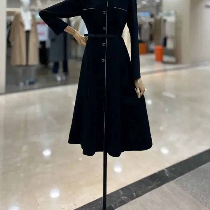 [BUNJANG] It MICHAA Black Line Dress / [44] 새상품 잇미샤원피스 블랙원피스 케네스레이디 line원피스
