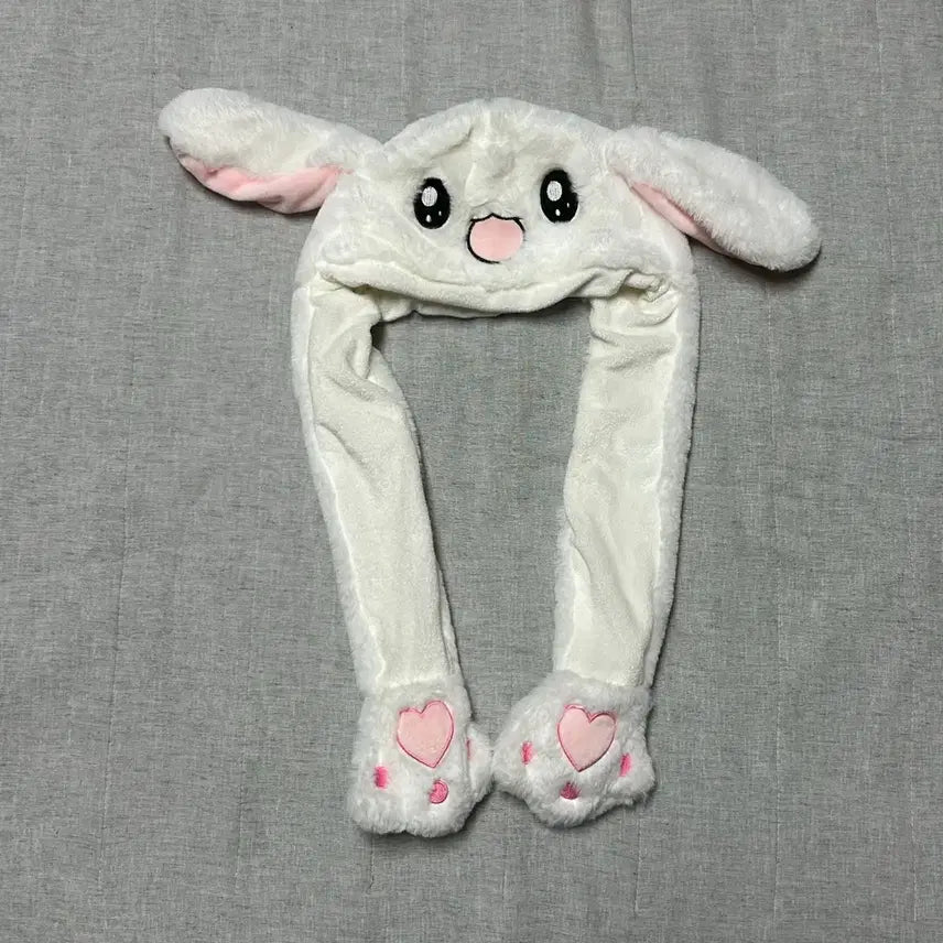 [BUNJANG] Pink Rabbit Winter Beanie with Moving Ears / 귀가 움직이는 핑크 토끼 겨울 모자 비니