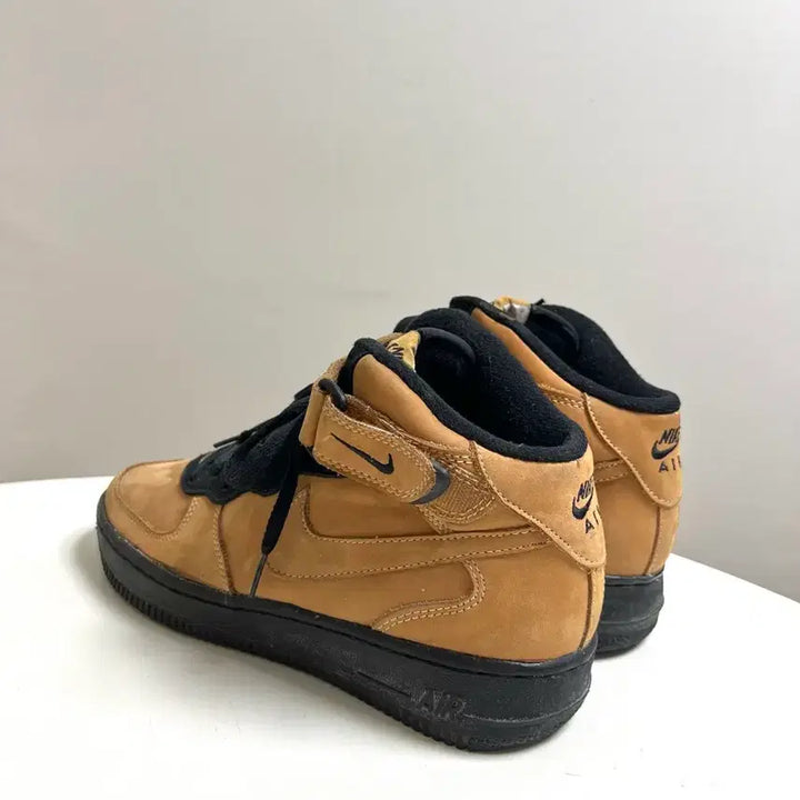 [BUNJANG] Nike Air Force 1 Mid Black/Gum Sneakers / [280] 나이키 에어 포스 원 미드 된검창
