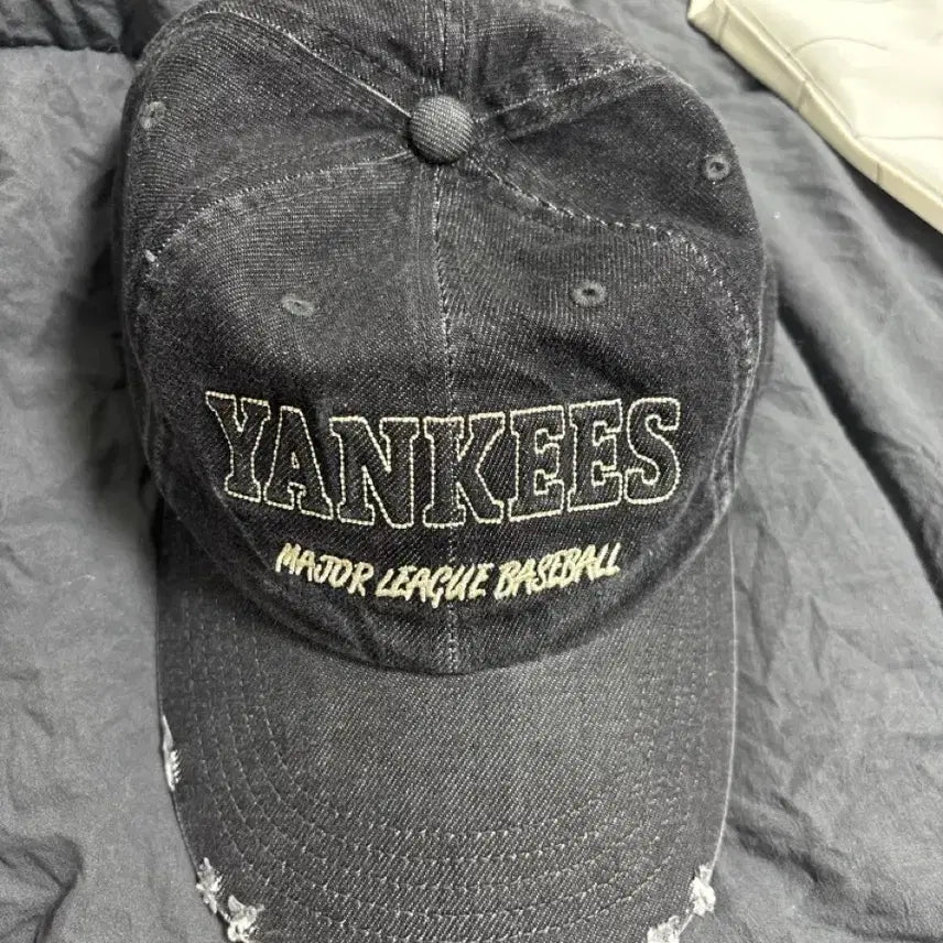 [SOLD OUT] MLB NY  Yankees 볼캡 차콜 데님