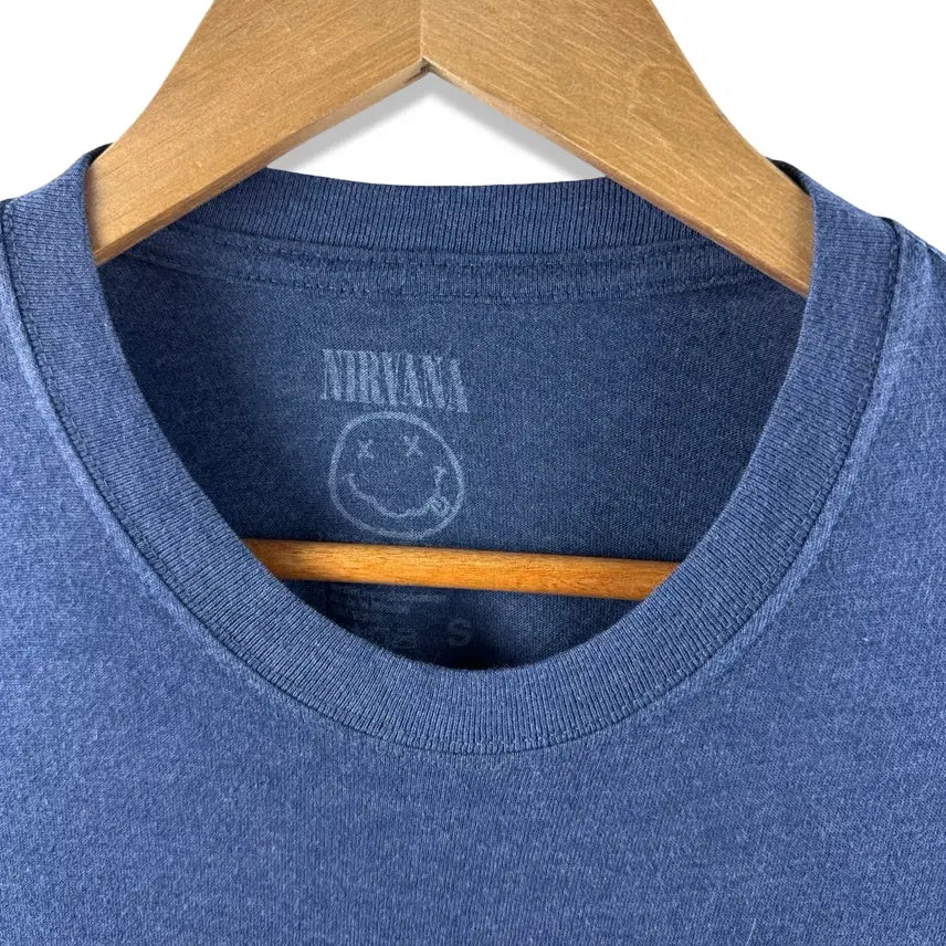 [BUNJANG] Nirvana Smile Graphic Navy Band T-shirt / 너바나 스마일 그래픽 네이비 밴드티셔츠2113