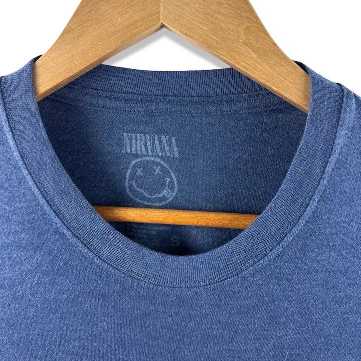 [BUNJANG] Nirvana Smile Graphic Navy Band T-shirt / 너바나 스마일 그래픽 네이비 밴드티셔츠2113