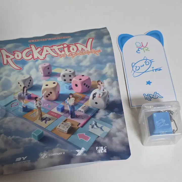 [SOLD OUT] QWER 월드투어 싱가포르 MD 키캡 히나