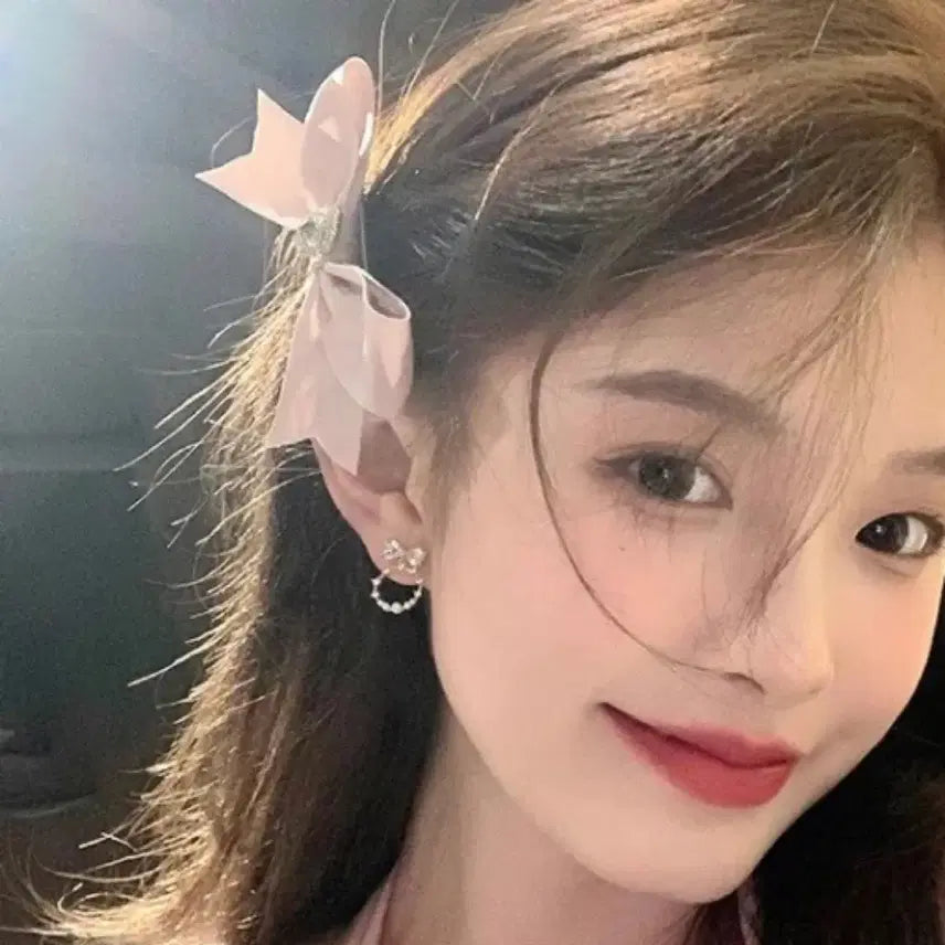[BUNJANG] Heart Cubic Ribbon Hair Clip / 하트 큐빅 리본 집게삔