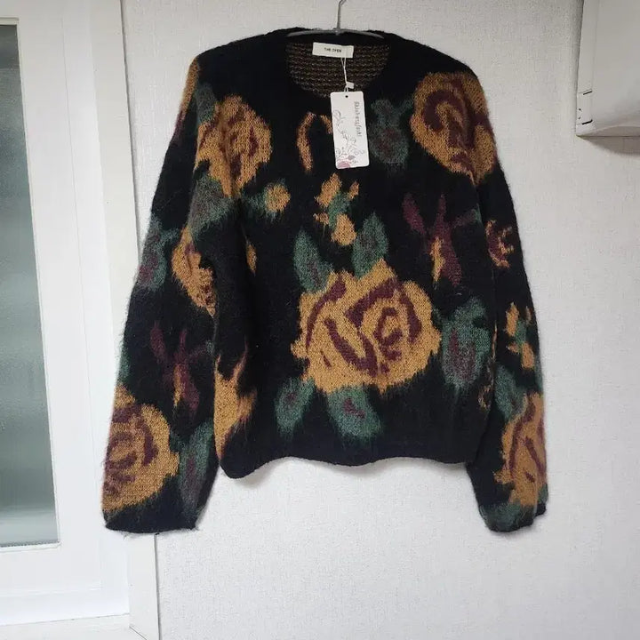 [BUNJANG] THE OPEN Flower Pattern Knit Sweater / THE OPEN 플라워 패턴 니트 블랙