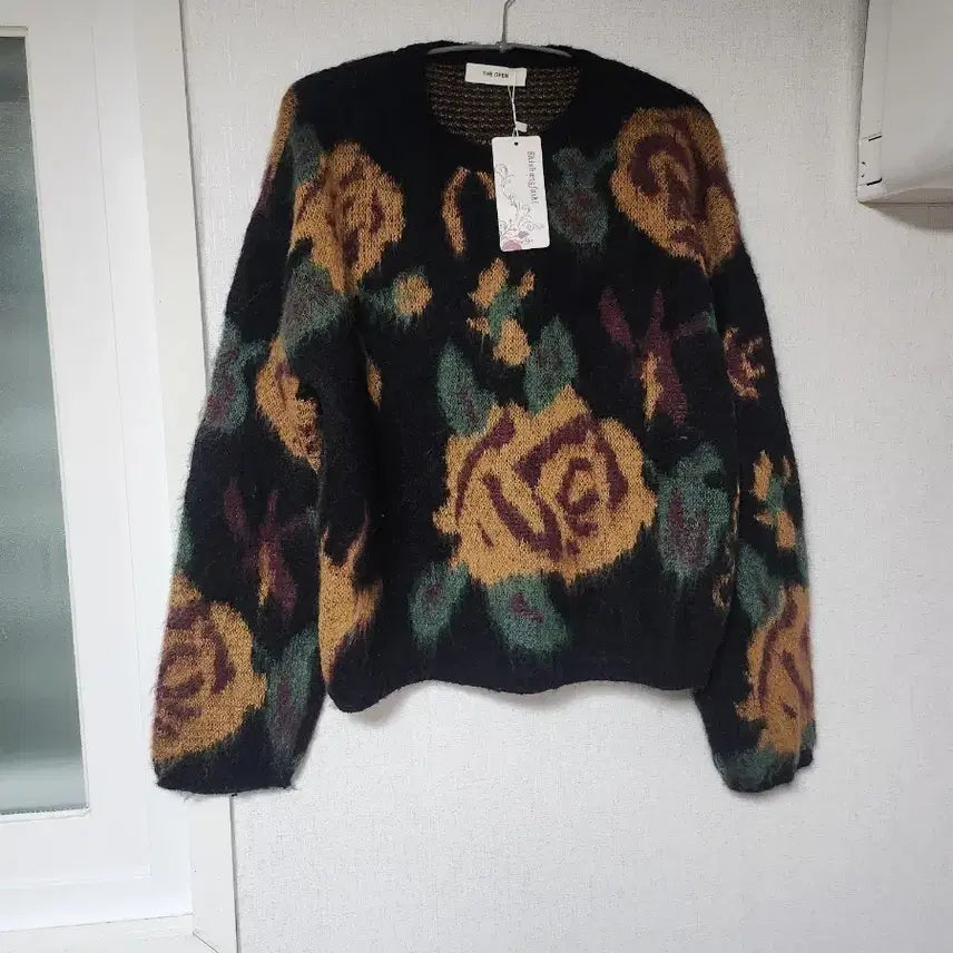 [BUNJANG] THE OPEN Flower Pattern Knit Sweater / THE OPEN 플라워 패턴 니트 블랙