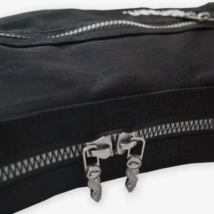 [BUNJANG] Tansan Magnesium Double Sided Cross Bag / 탄산마그네슘 더블 사이드 크로스 백