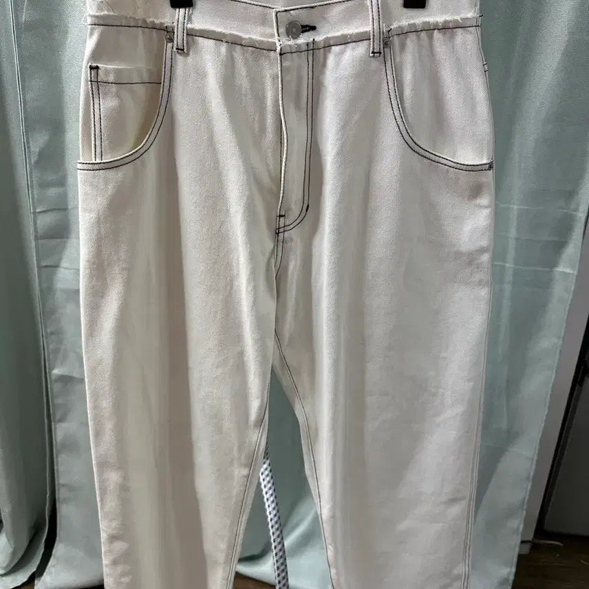 [BUNJANG] Typing Mistake White Denim Pants / typing mistake 화이트 데님 팬츠 L사이즈