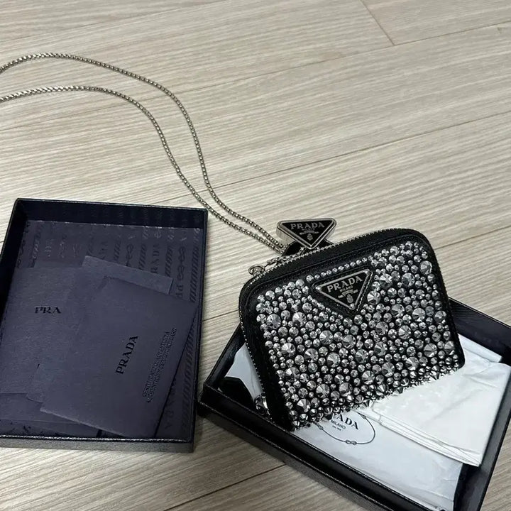 [BUNJANG] Prada Crystal Cardholder Chain Shoulder Bag Black / 프라다 크리스탈 카드지갑 체인 숄더백 블랙