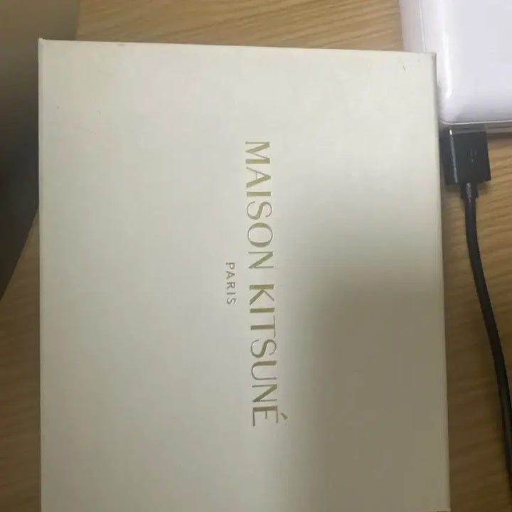 [BUNJANG] Maison Kitsune Tricolor Fox Bifold Wallet / 메종키츠네 트라이컬러 폭스 반지갑 블랙
