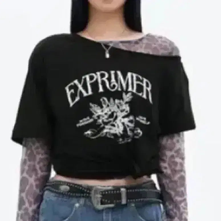 [BUNJANG] 8 Seconds Half Off-Shoulder T-shirt / 에잇세컨즈 하프 오프숄더 반팔티