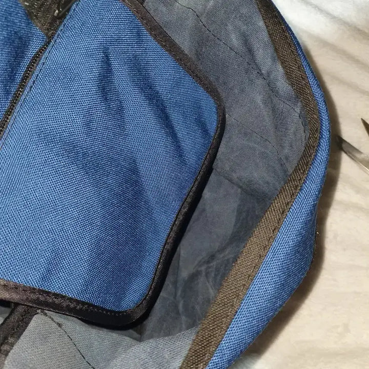 [BUNJANG] Manhattan Portage Geometric Pattern Messenger Bag / 맨하탄포티지 기하학 패턴 메신져백 MANHATTAN PORTAGE