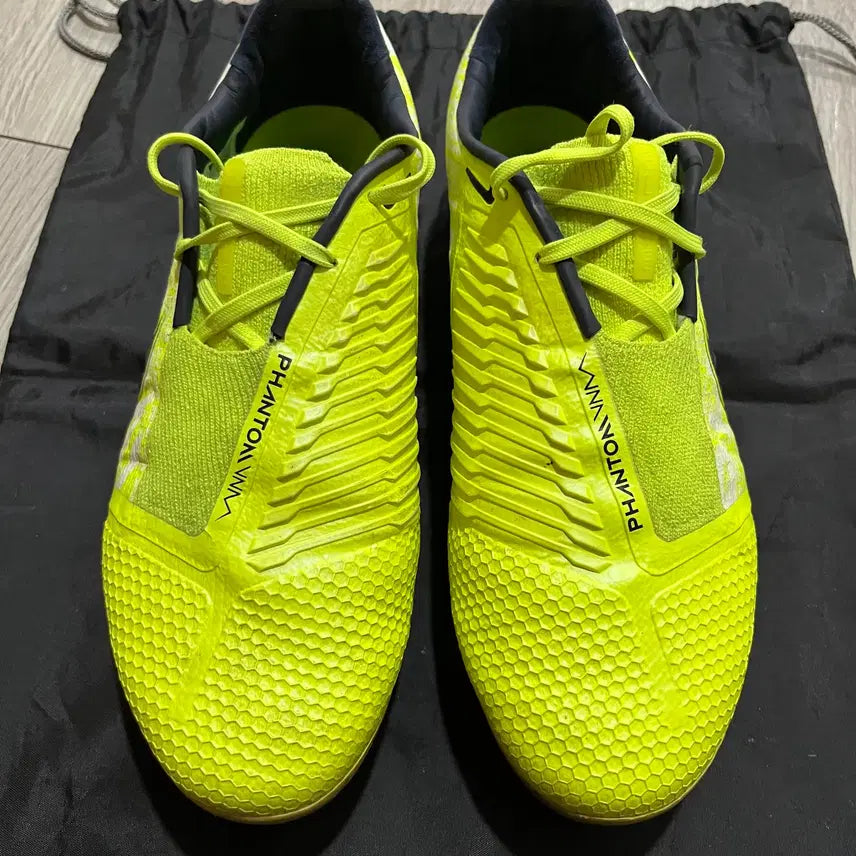 [BUNJANG] Nike Phantom Venom Elite FG Soccer Cleats / 나이키 팬텀 베놈 엘리트 FG [250] 축구화