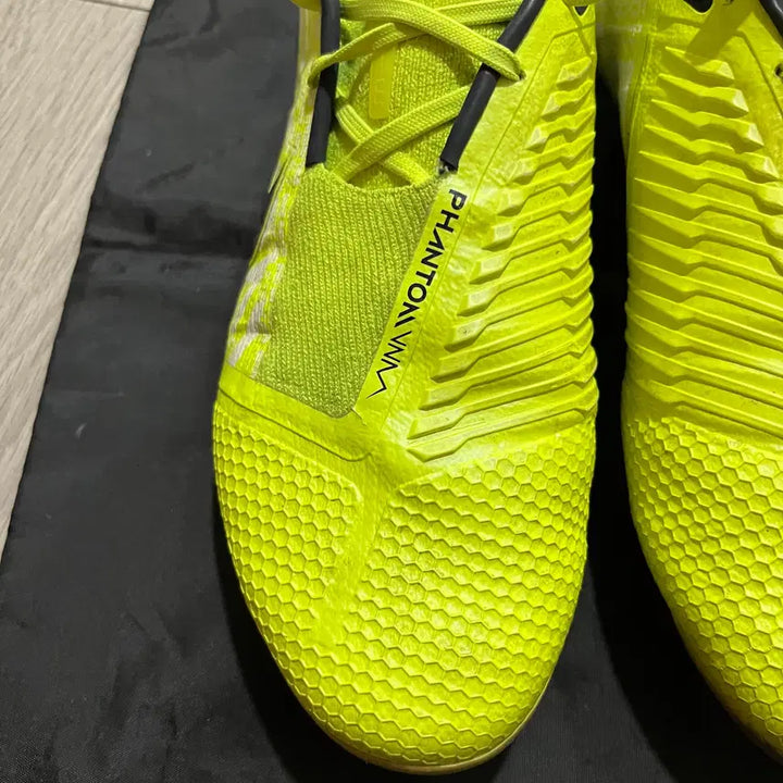 [BUNJANG] Nike Phantom Venom Elite FG Soccer Cleats / 나이키 팬텀 베놈 엘리트 FG [250] 축구화