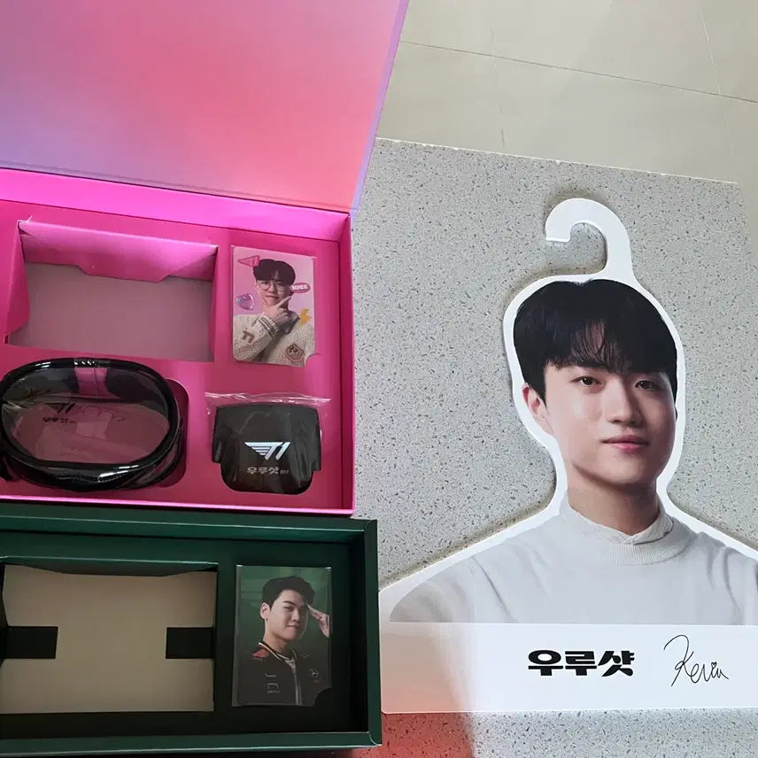 [SOLD OUT] 티원 오너 포토카드 파우치