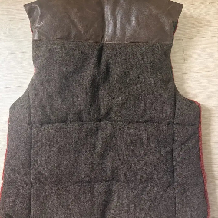 [BUNJANG] Customellow Wool Knit Vest / 커스텀멜로우 모직 니트 조끼
