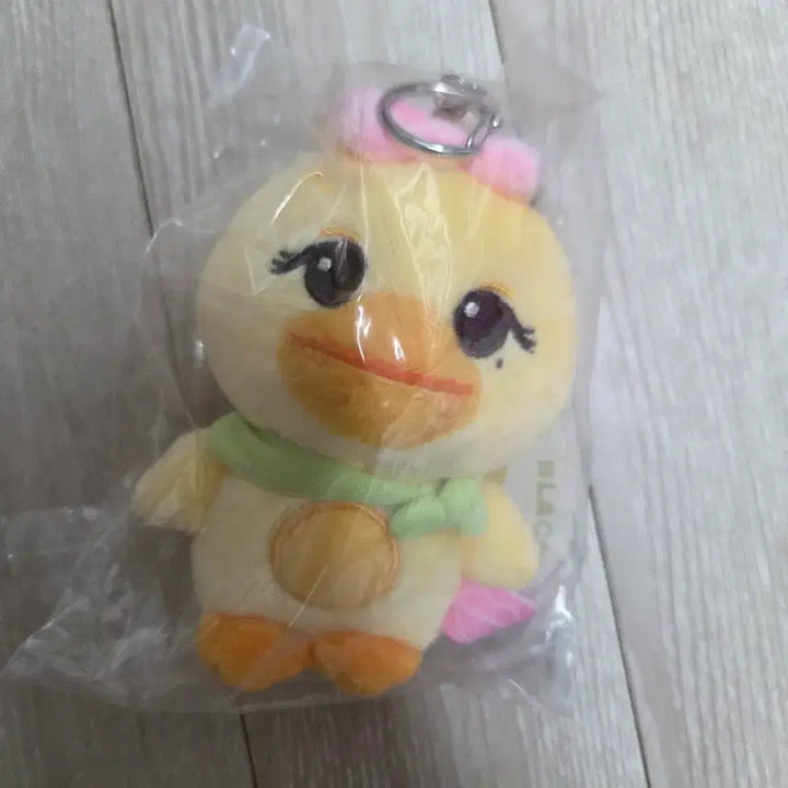 [BUNJANG] BLACKPINK Lisa PPEU Keyring / 블랙핑크 리사 PPEU 키링